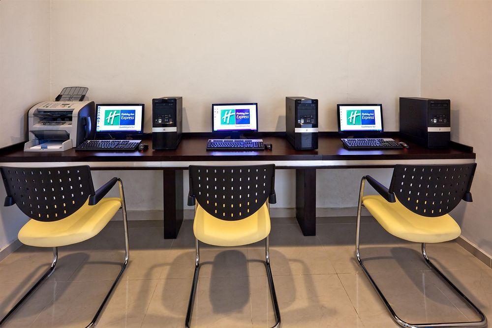 Holiday Inn Express Guadalajara Iteso By Ihg Zapopan Perniagaan gambar