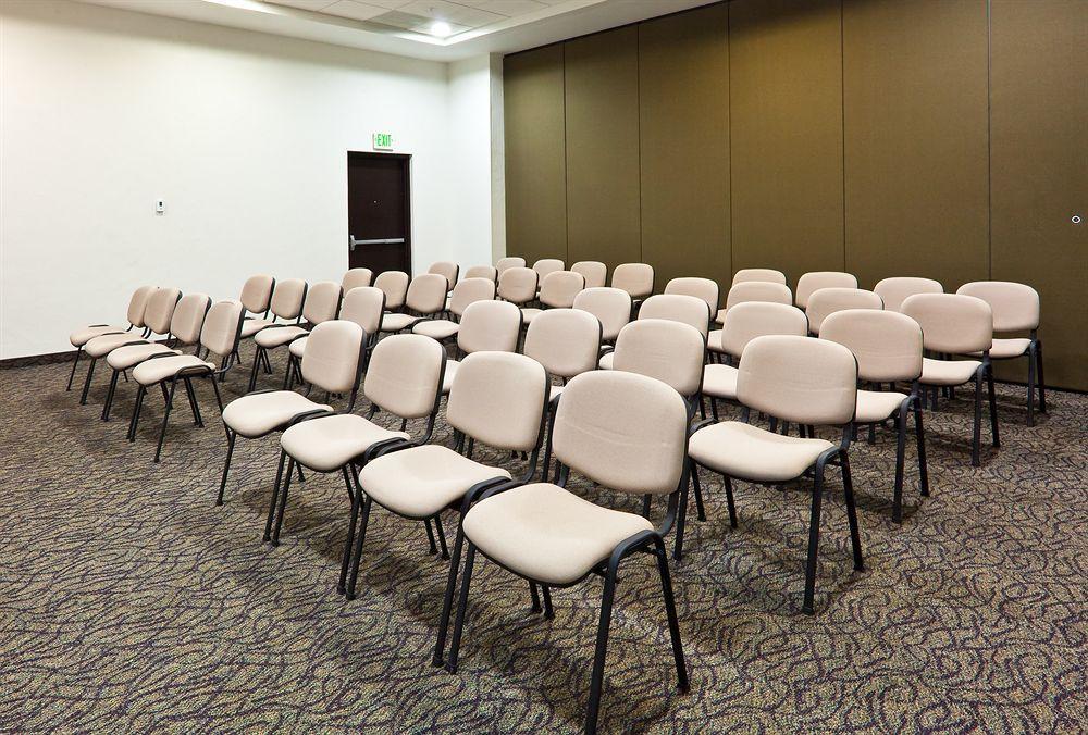 Holiday Inn Express Guadalajara Iteso By Ihg Zapopan Kemudahan gambar