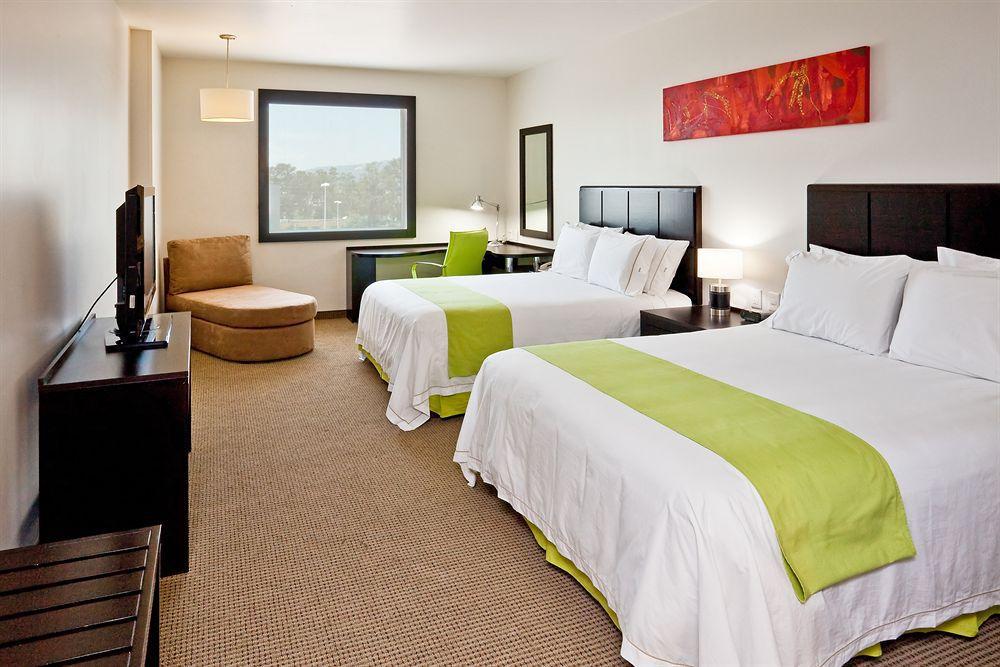 Holiday Inn Express Guadalajara Iteso By Ihg Zapopan Bilik gambar