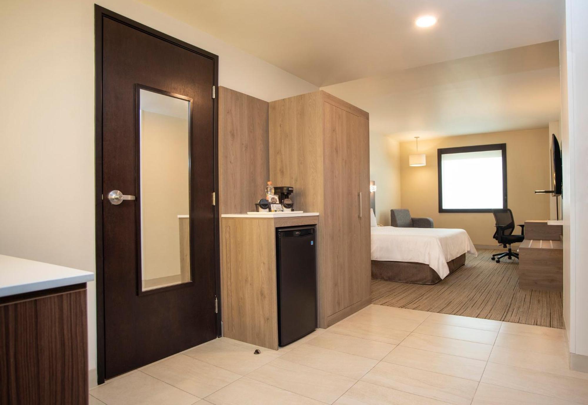 Holiday Inn Express Guadalajara Iteso By Ihg Zapopan Luaran gambar